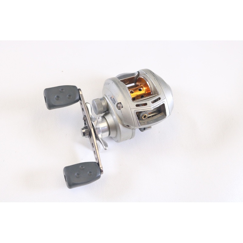Abu Garcia Revo STX Gen 1 7.1:1 RH – Used Casting Reel – Good Condition