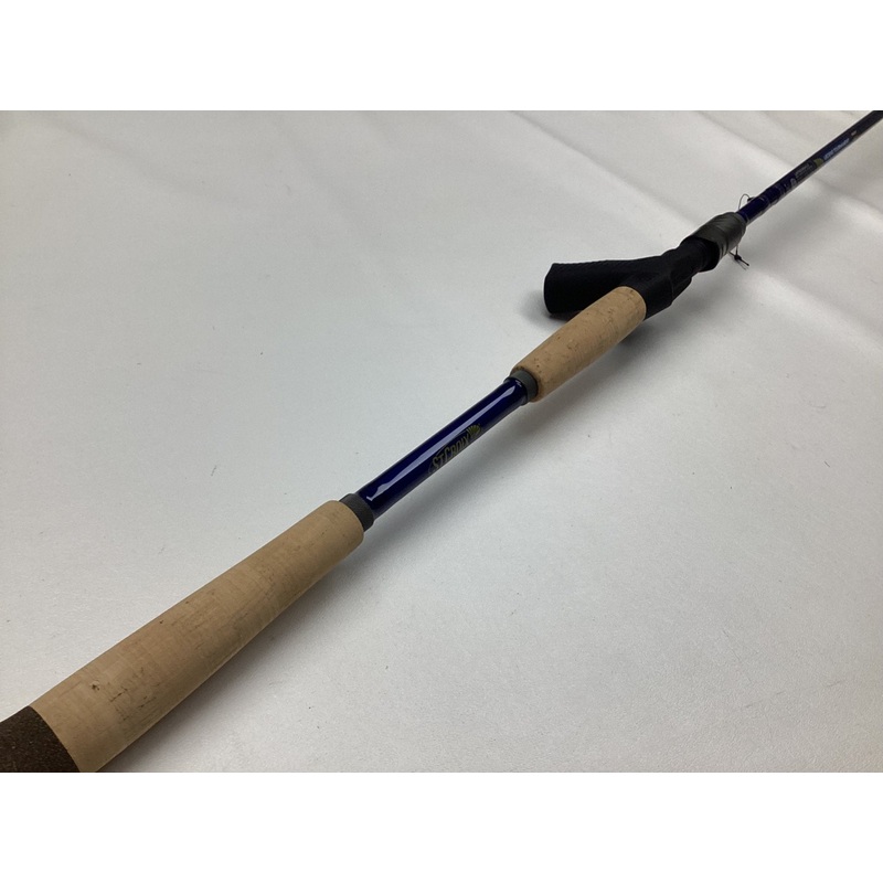 St. Croix Legend Tournament Musky Casting Rod Split Cork 8’6″ Medium Light Lil’ Dawg – Used Casting rod – Mint Condition