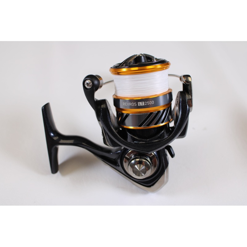 Daiwa Revros LT 2500 REVRLT2500 5.3:1 – Used Spinning Reel – Excellent Condition