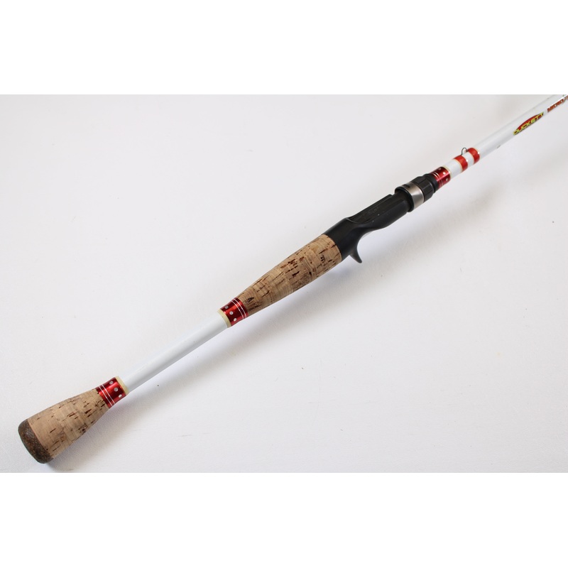 Duckett Micro Magic Crankbait DFMM70MHC 7’0″ Medium Heavy – Used Casting Rod – Good Condition