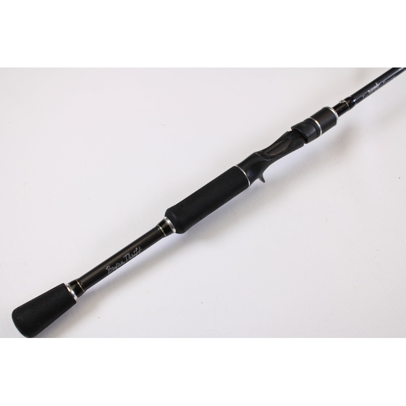 Fitzgerald Bryan Thrift TSB70MH 7’0″ Medium Heavy Squarebill – Used Casting Rod – Good Condition