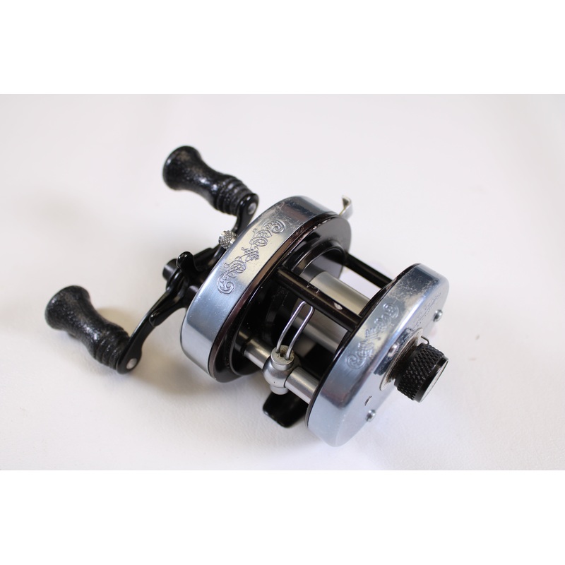 Shakespeare President II 1982 RH – Used Casting Reel – Good Condition